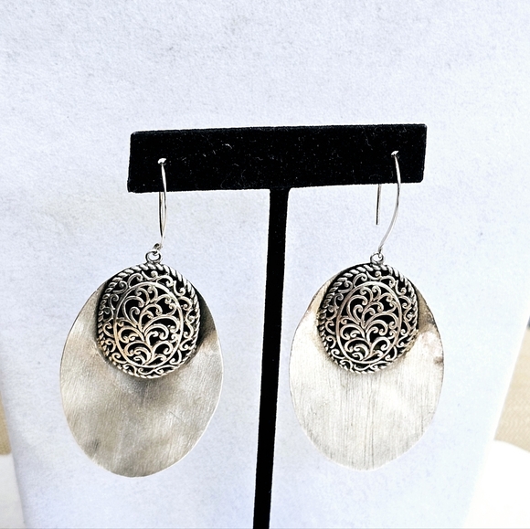 925 Sterling Oval Hammered Earrings with 925 Ornate Bali-Style Medallions - Picture 2 of 9